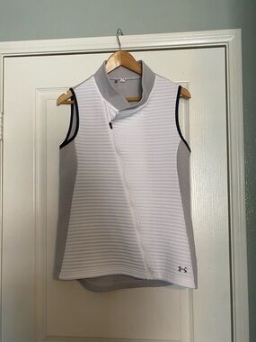 Under Armour White & Light Gray Sleeveless Golf Vest